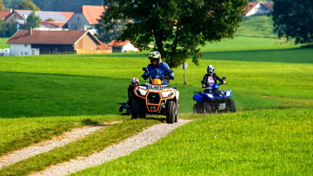 Straße, Schotter und Offroad 4,5h